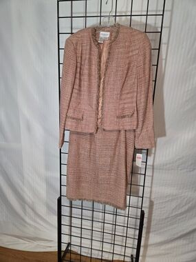 Couture Line Pink Tweed Jacket & Skirt Suit